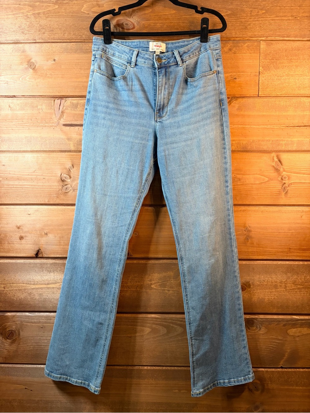 Wrangler 31x28.5 Light Blue Boot-Cut Women’s Jeans